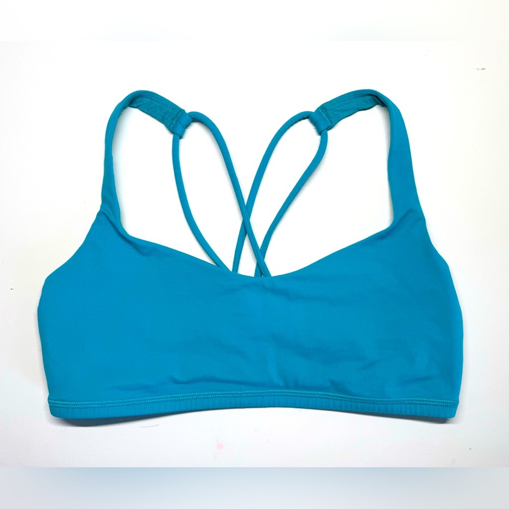Lululemon Free to Be bra